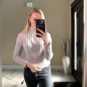 NWT  Pink Rose sweater gray color size M